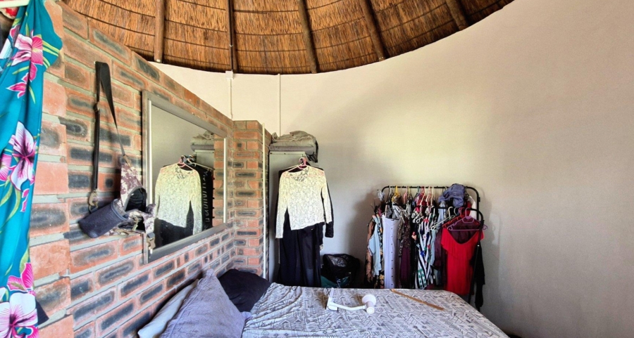 6 Bedroom Property for Sale in Riverside Western Cape